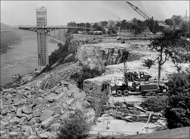 Сухой Ниагарский водопад