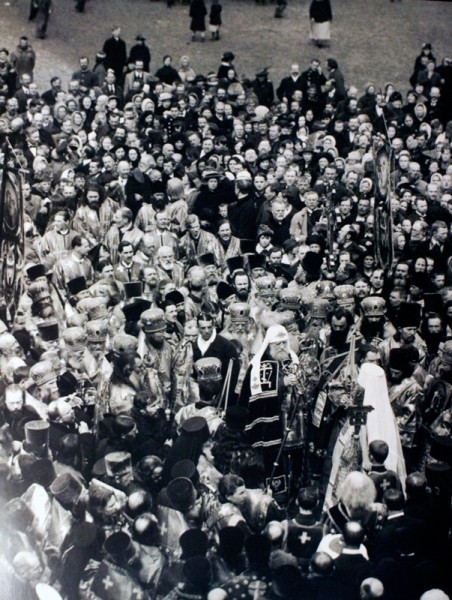 Встреча Патриарха у Исакиевского Собора