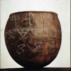 Горшок с гравировкой