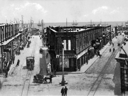 В Азербайджан привезли копии уникальных исторических материалов