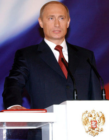 14 марта 2004 г. Путин избран президентом России на второй срок