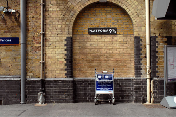 harry-potter-kings-cross-platform_4d7a0e6db576d-600x400.jpg harry-potter-kings-cross-platform_4d7a0e6db576d-600x400.jpg