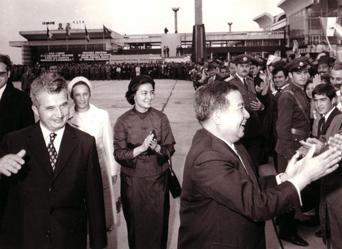 1972_Norodom_Sianuk_visiting_Romania.jpg
