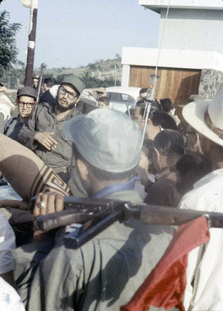 CubanRevolutioninColorPhotosJanuary1959(2).jpg