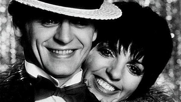 Михаил Барышников и Лайза Минелли на Бродвее (1980).jpg Михаил Барышников и Лайза Минелли на Бродвее (1980).jpg