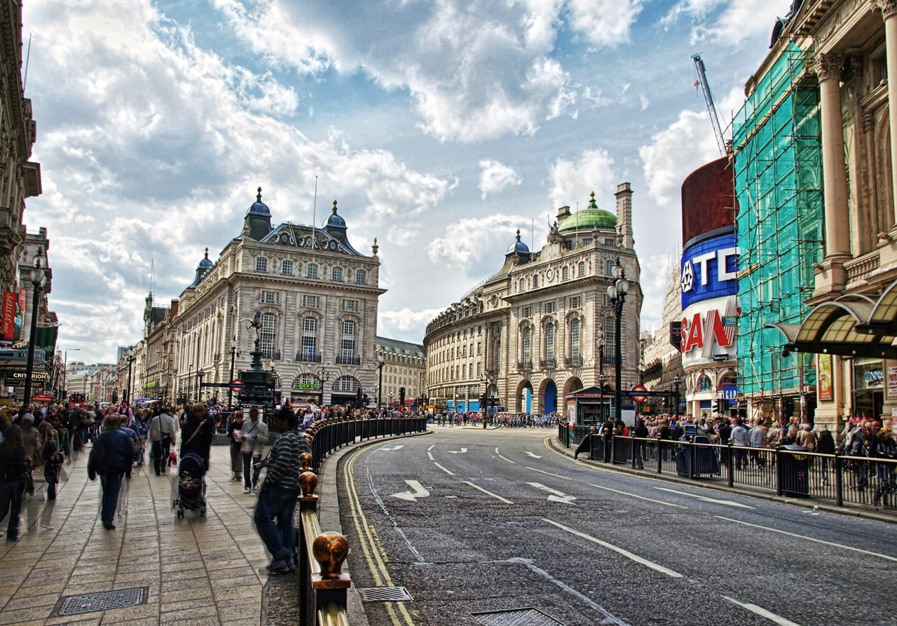 london-piccadilly.jpg london-piccadilly.jpg