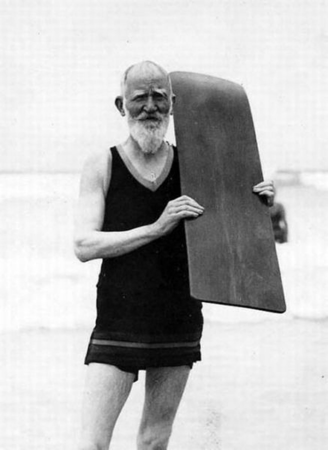 Джордж Бернард Шоу на пляже.jpg Джордж Бернард Шоу на пляже.jpg