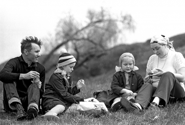 Яблоко от яблони: знаменитые родители и их дети